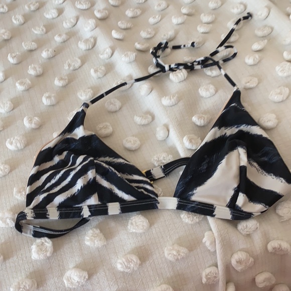 L'Agent by Agent Provocateur Taylor Bikini Set - Picture 4 of 7